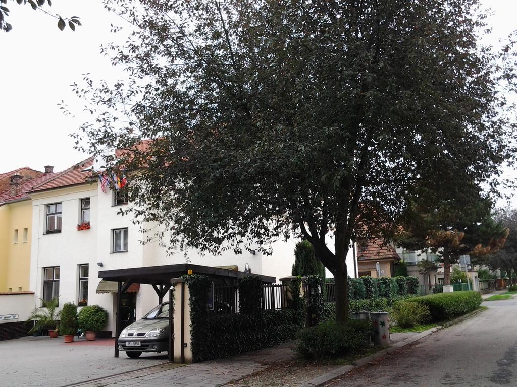 Penzion Ema B&B Prostějov Eksteriør billede
